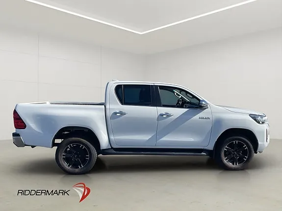 Toyota Hilux 2024 photo 2