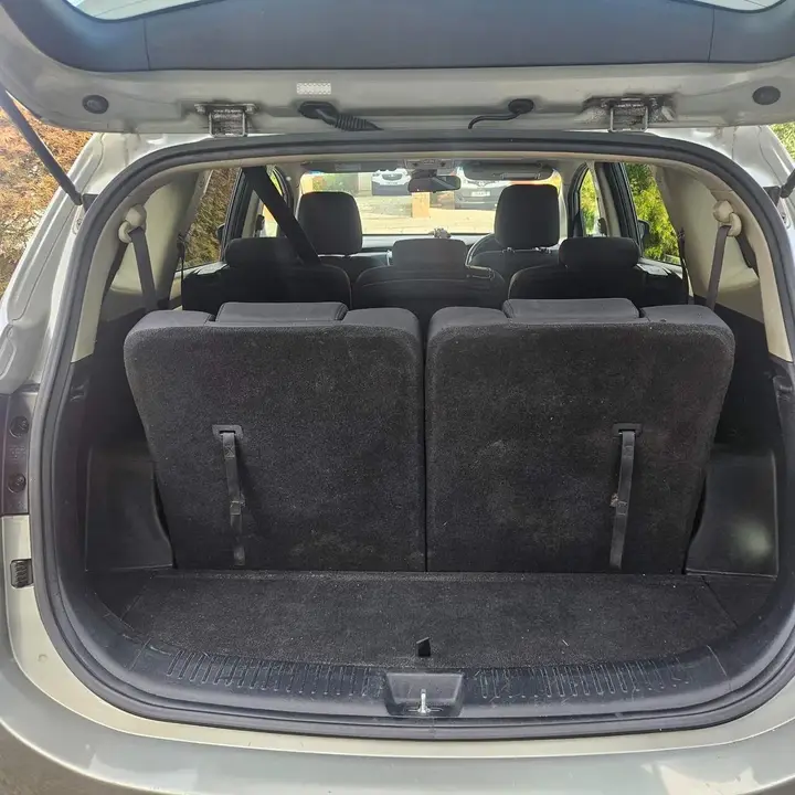 Kia Carens 2015 photo 5