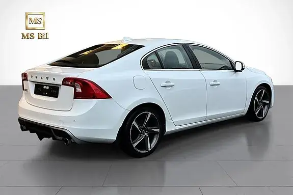Volvo S60 2012 photo 5