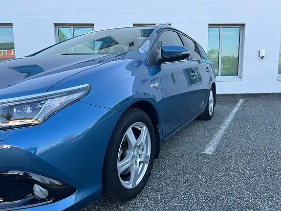 Toyota Auris 2016 photo 4