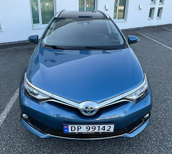 Toyota Auris 2016 photo 3