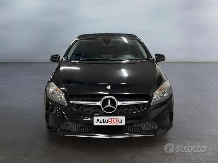 Mercedes-Benz A 200 2016 photo 3