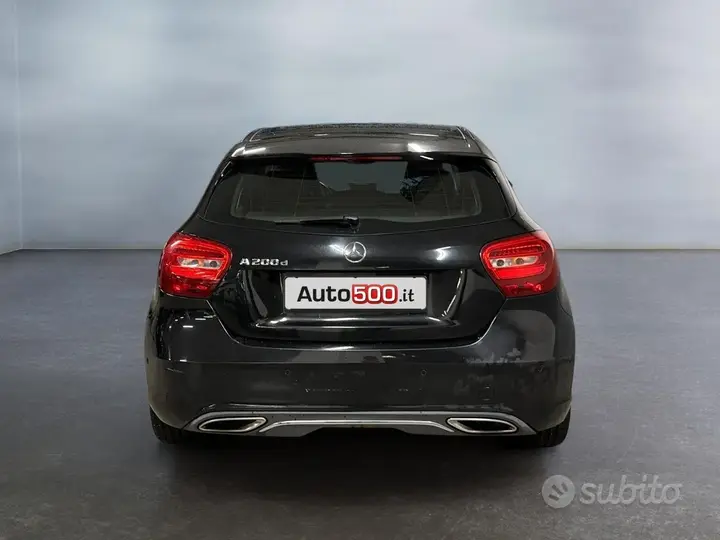 Mercedes-Benz A 200 2016 photo 4