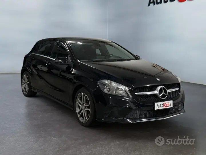 Mercedes-Benz A 200 2016 photo 2