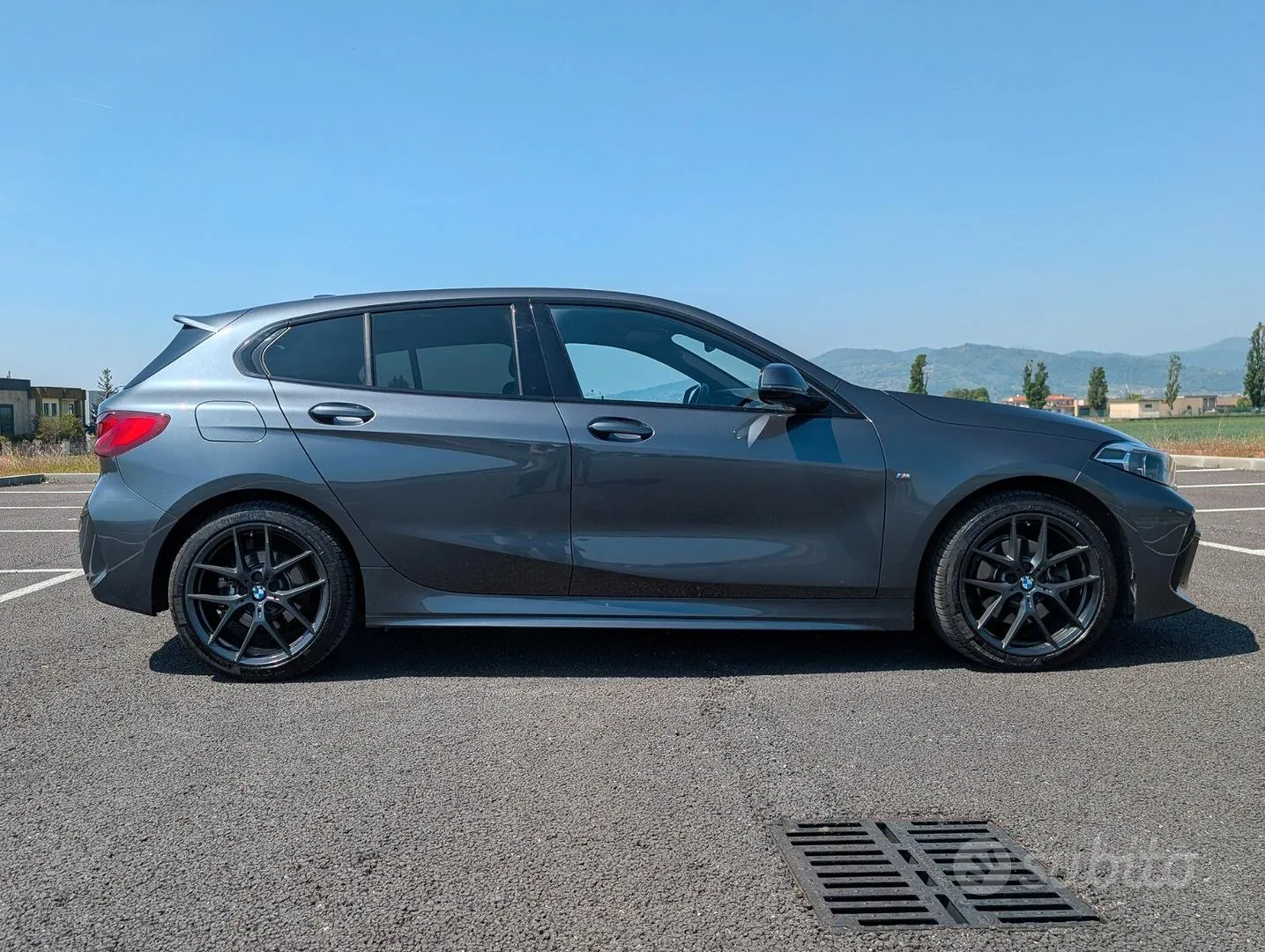 BMW 1 Series 2021 photo 2