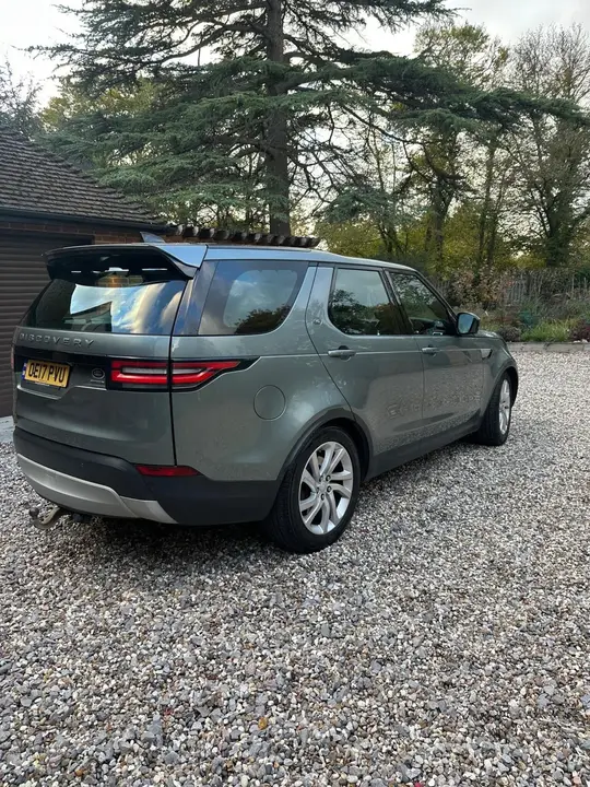 Land Rover Discovery 2017 photo 3