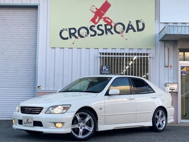 Toyota Altezza 2000 photo 2