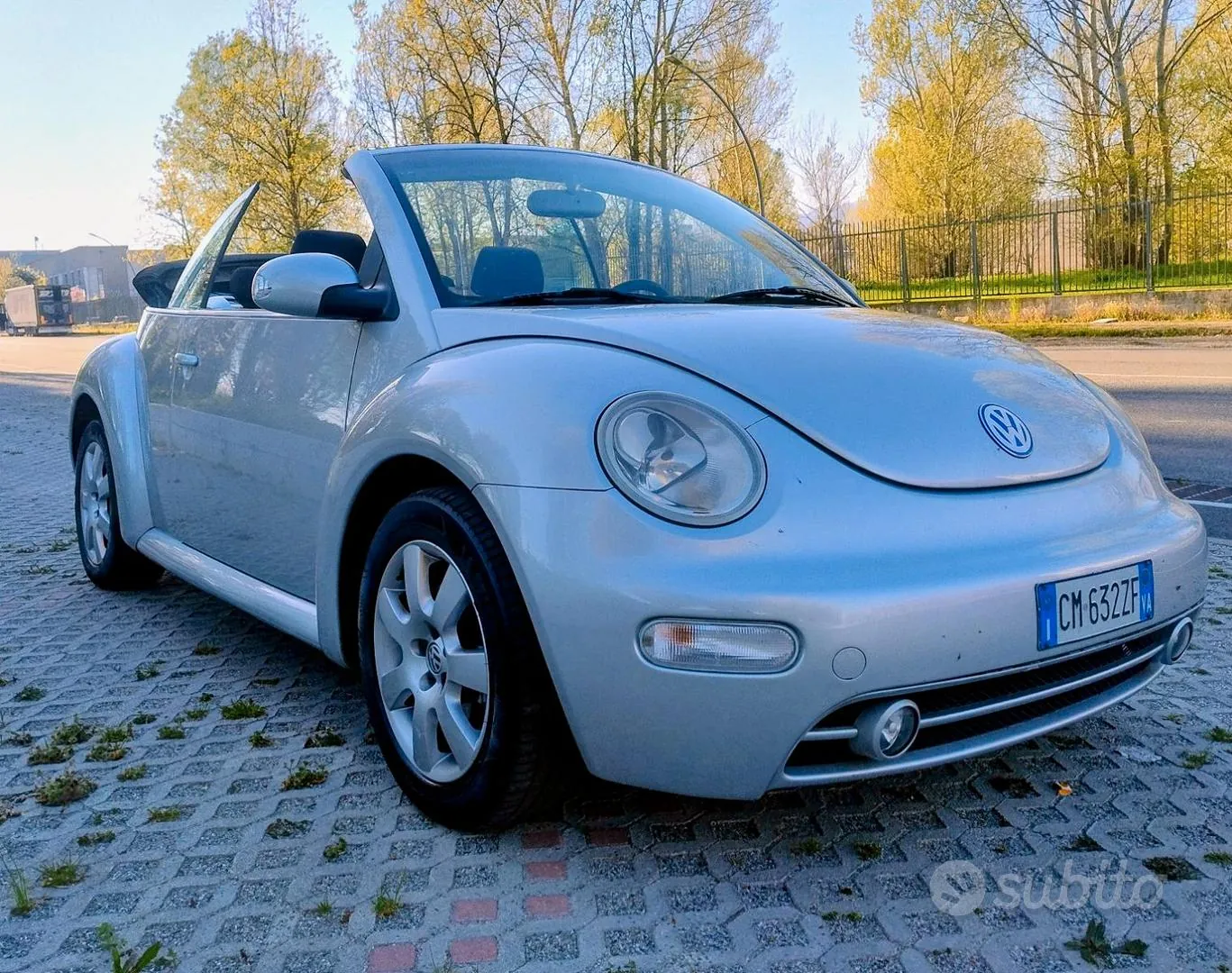 Volkswagen New Beetle 2004 photo 5