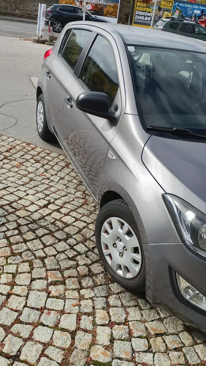 Hyundai I20 2013 photo 3
