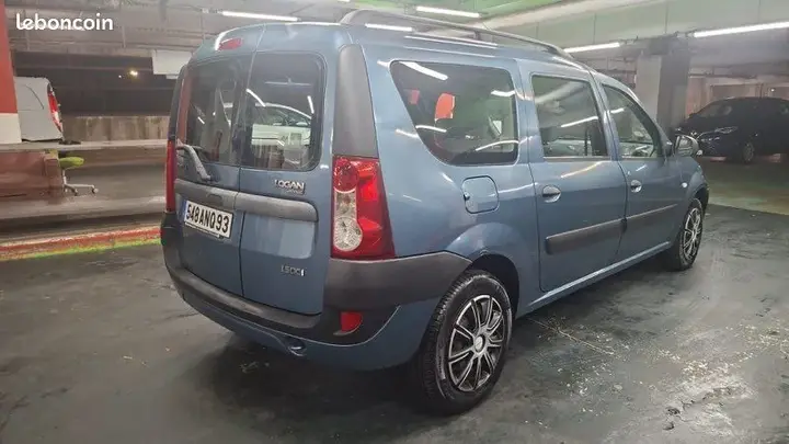 Dacia Logan 2008 photo 2