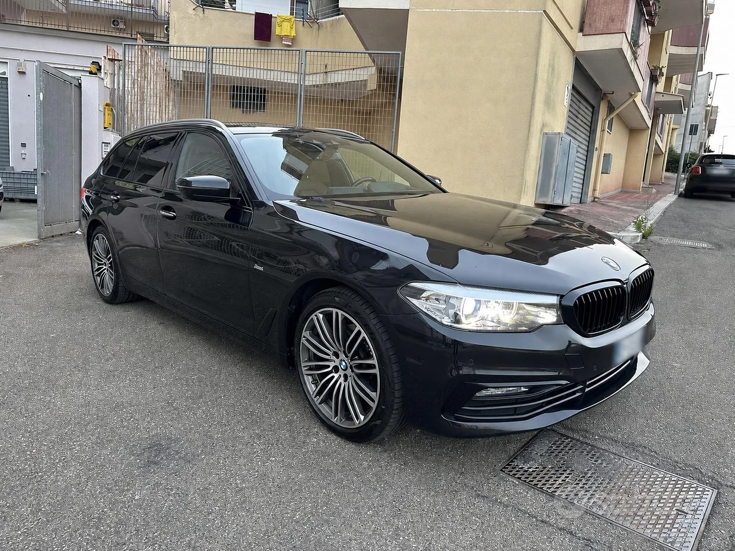BMW 5 Series 2017 photo 2
