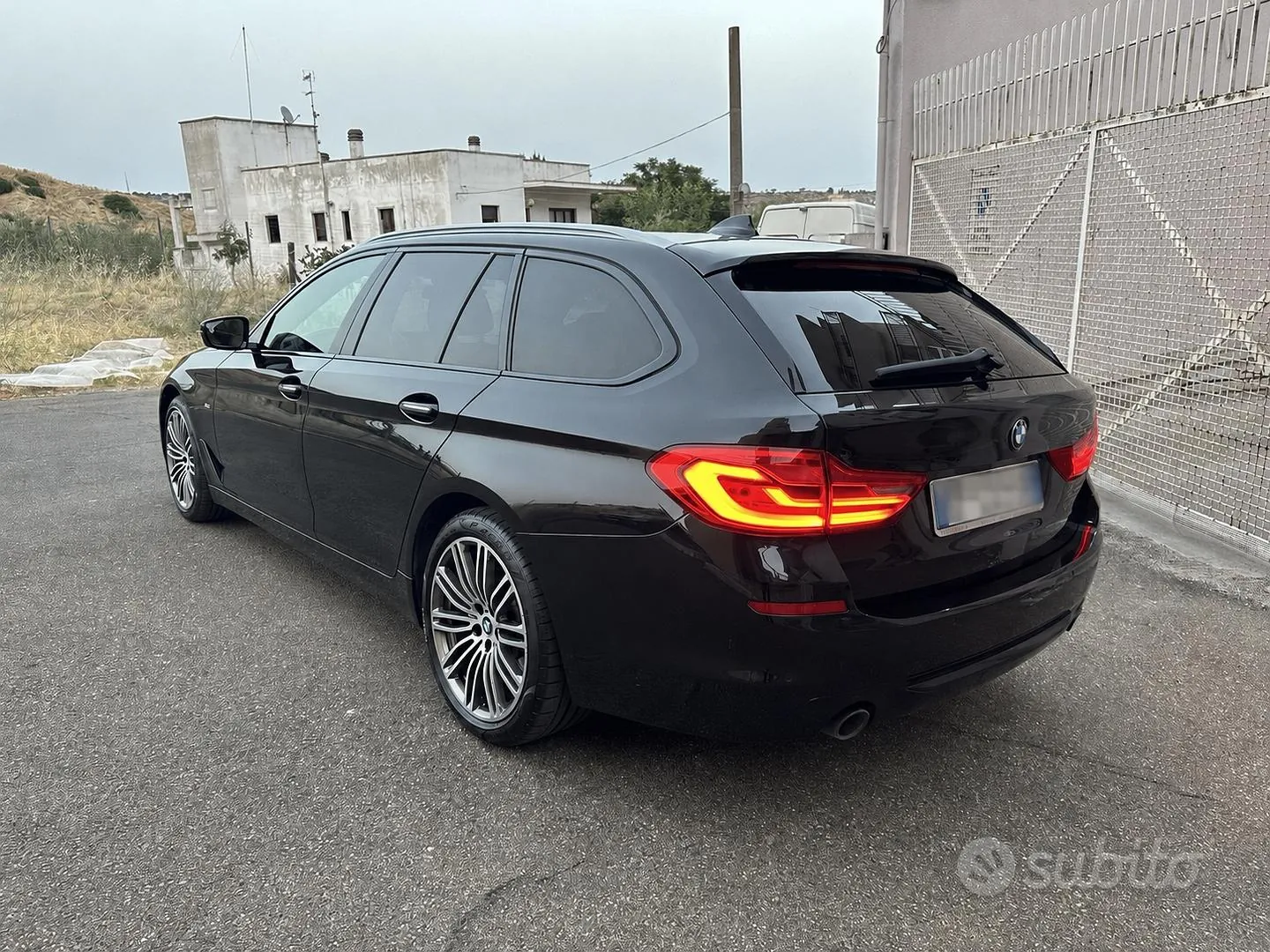 BMW 5 Series 2017 photo 3