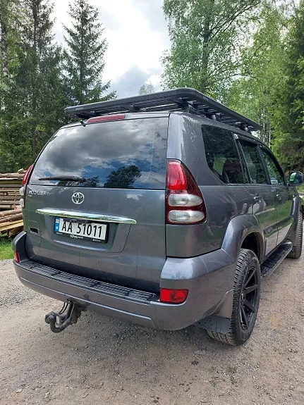 Toyota Land Cruiser 2005 photo 4