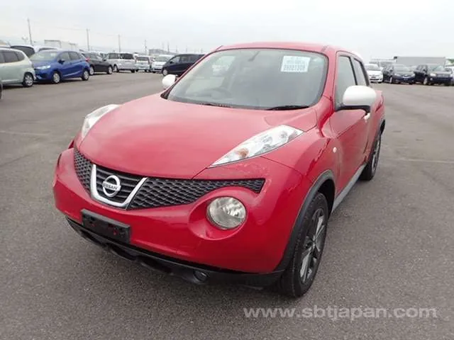 Nissan Juke 2013 photo 2