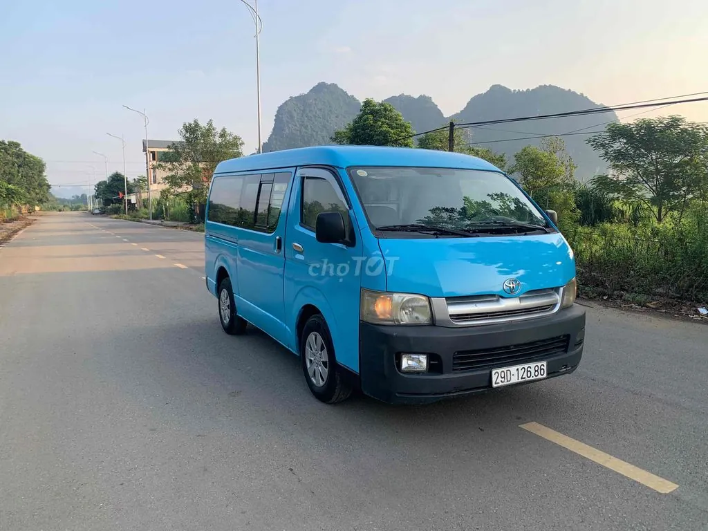 Toyota Hiace 2005 photo 3