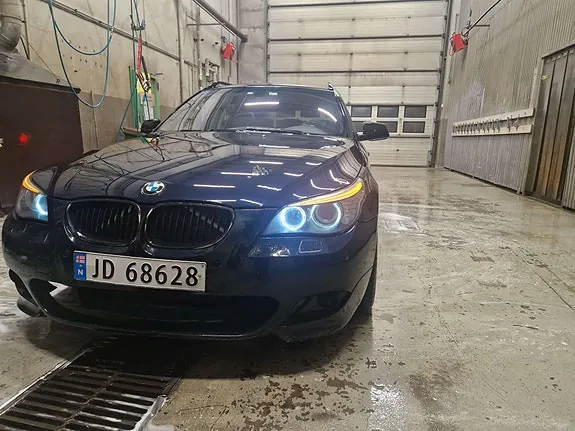 BMW 520D 2009 photo 2