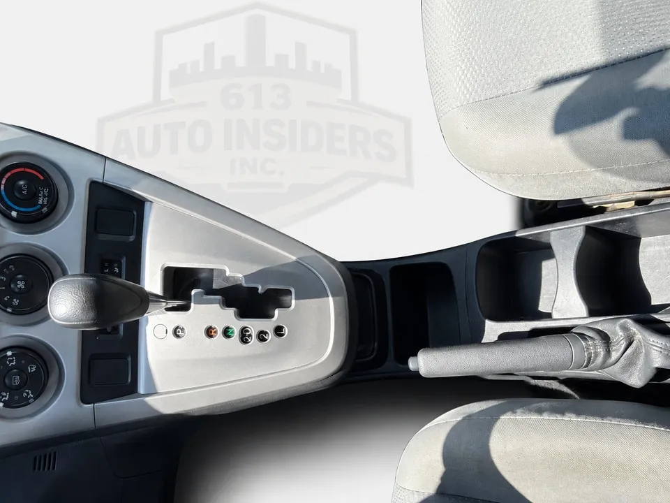 Toyota Matrix 2010 photo 4