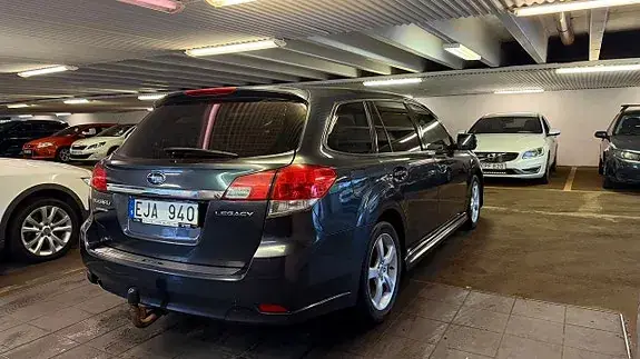 Subaru Legacy 2010 photo 5