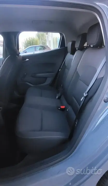 Renault Clio 2020 photo 2