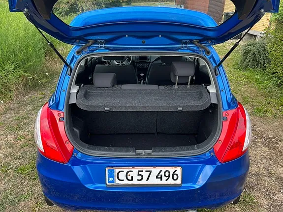 Suzuki Swift 2010 photo 5