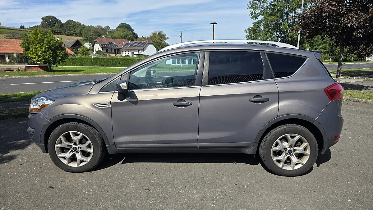Ford Kuga 2012 photo 3