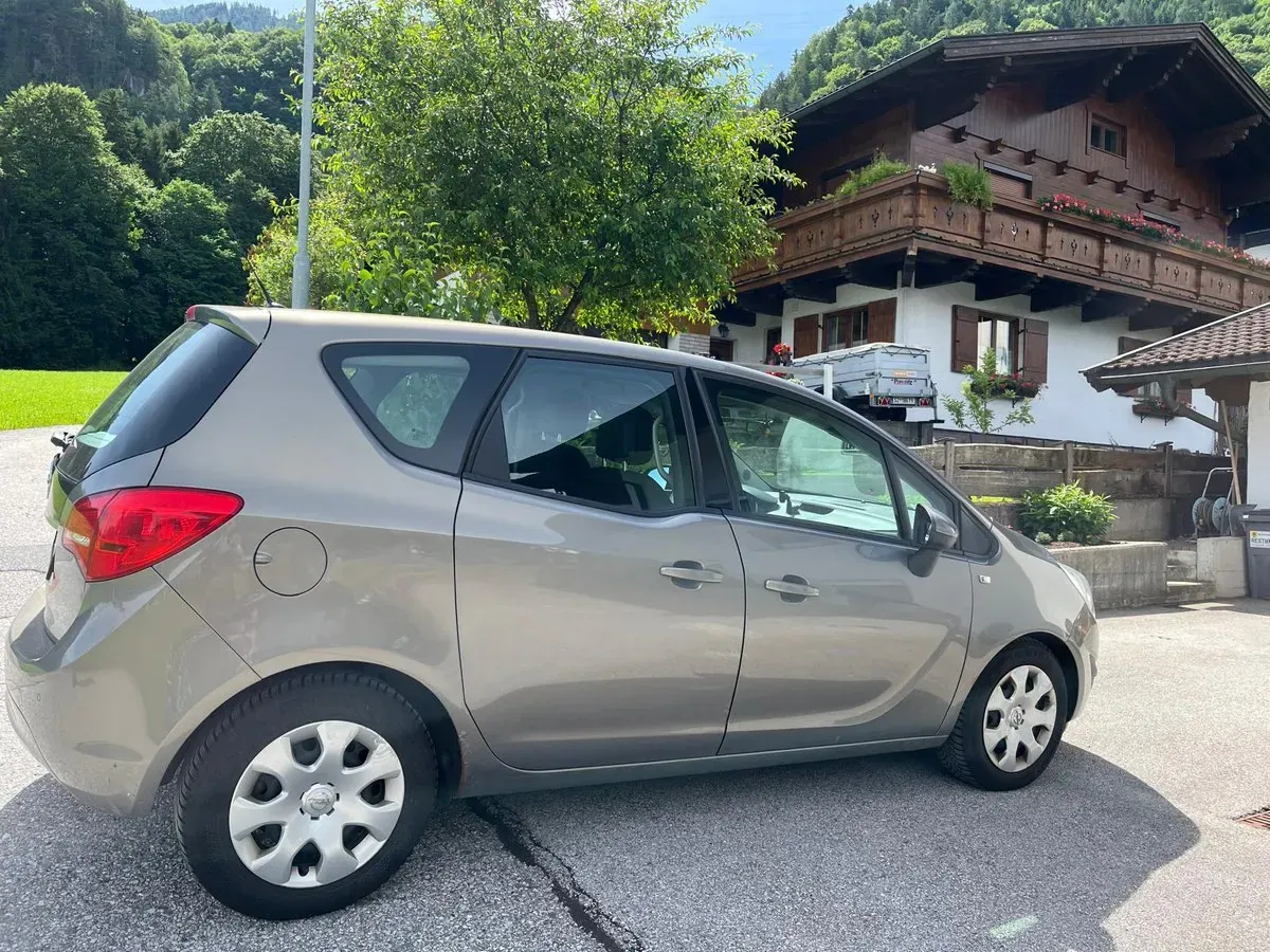Opel Meriva 2011 photo 3