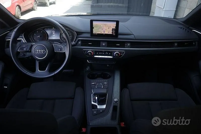 Audi A4 2018 photo 2