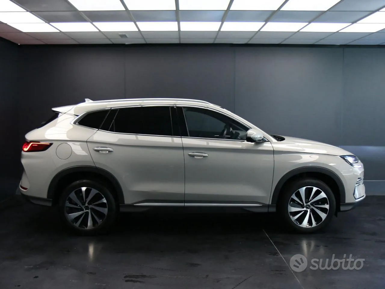 BYD Seal U 2025 photo 5