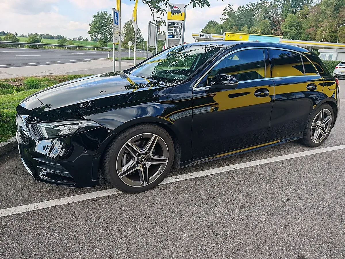 Mercedes-Benz A-Class 2020 photo 3