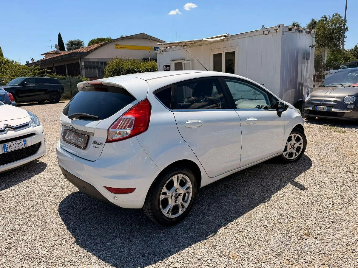 Ford Fiesta 2016 photo 4