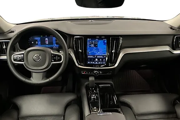 Volvo V60 2025 photo 2
