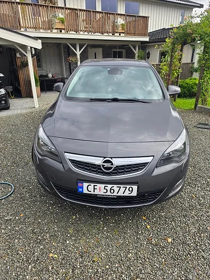 Opel Astra 2009 photo 3