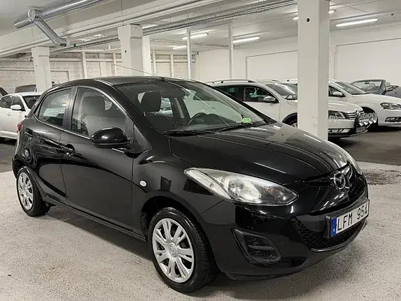 Mazda 2 2011 photo 4