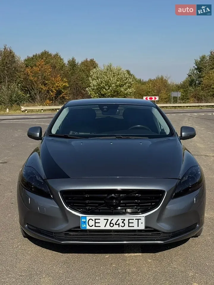 Volvo V40