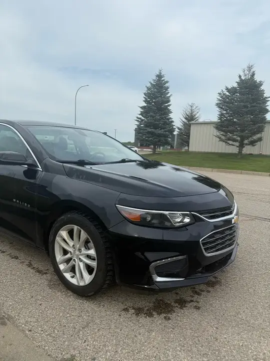 Chevrolet Malibu 2017 photo 2