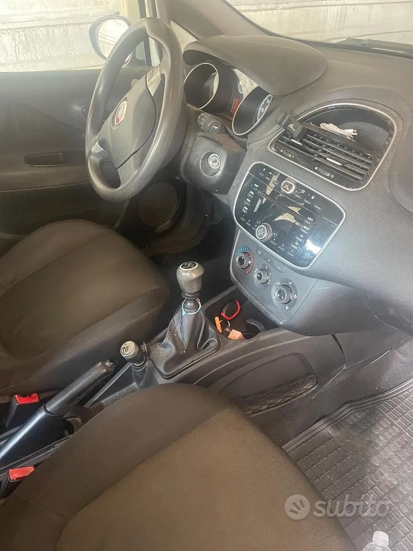 Fiat Punto 2014 photo 3