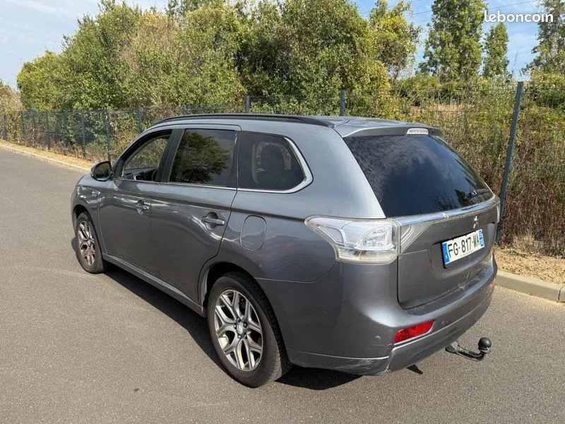 Mitsubishi Outlander 2013 photo 5