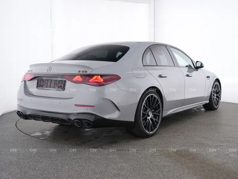 Mercedes-Benz E-Class 2025 photo 3