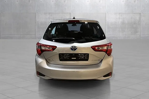 Toyota Yaris 2017 photo 4