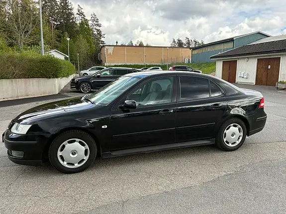 Saab 9-3 2003 photo 2