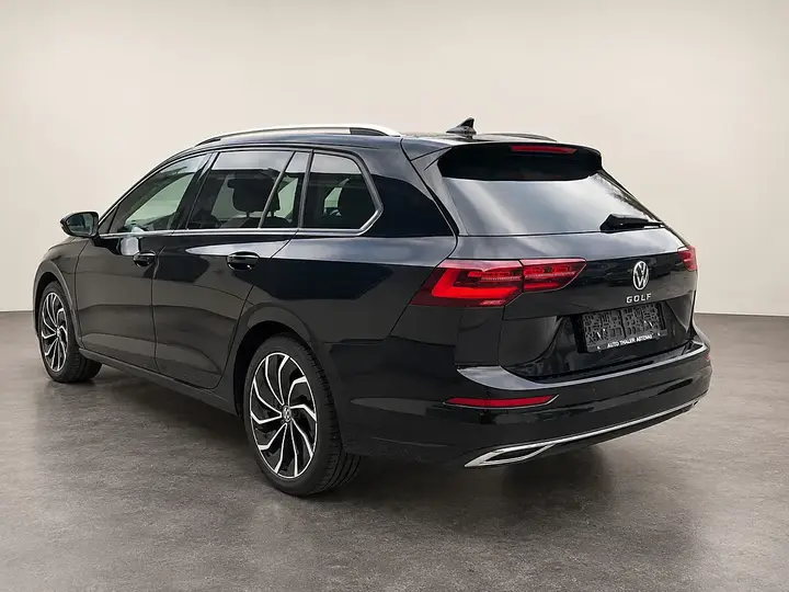 Volkswagen Golf Variant 2023 photo 3