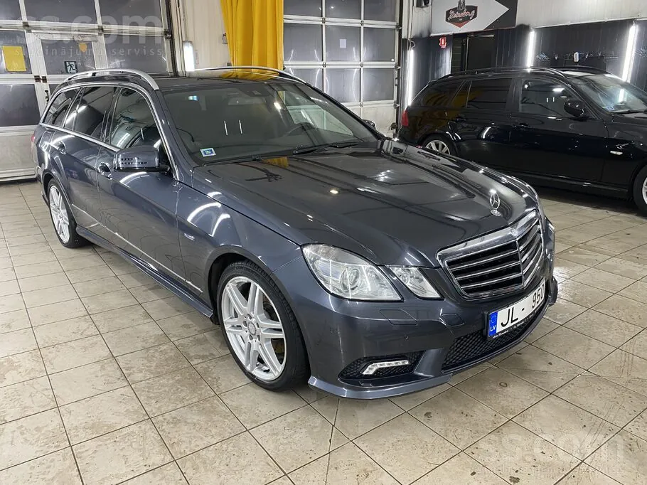 Mercedes-Benz E350 2010 photo 4