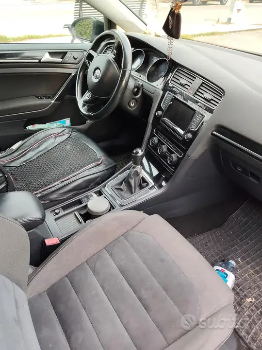 Volkswagen Golf 2015 photo 2
