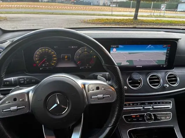 Mercedes-Benz E-Class 2020 photo 2