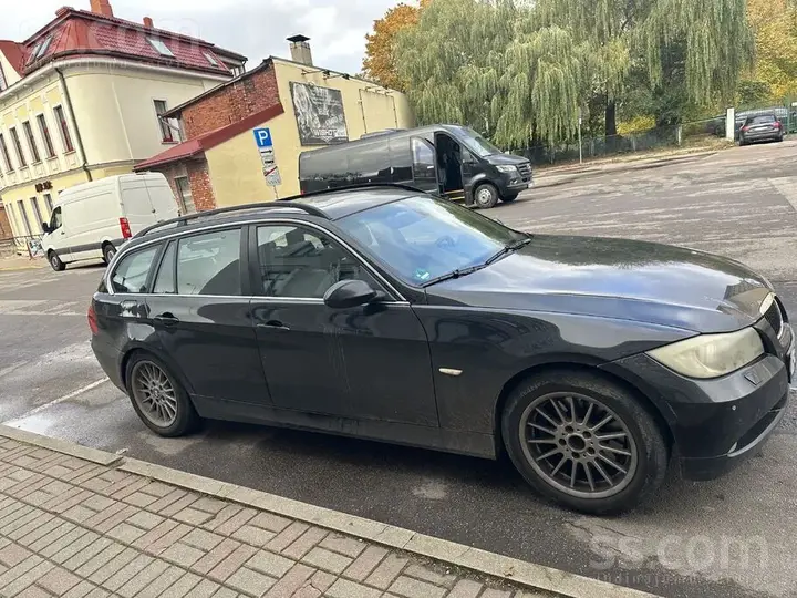 BMW 325D 2007 photo 4