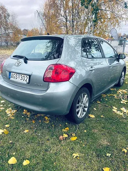 Toyota Auris 2008 photo 3