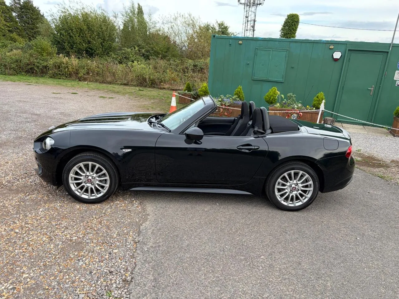 Fiat 124 Spider 2017 photo 4