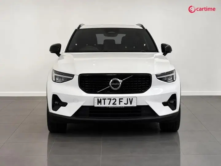 Volvo Xc40 2023 photo 2