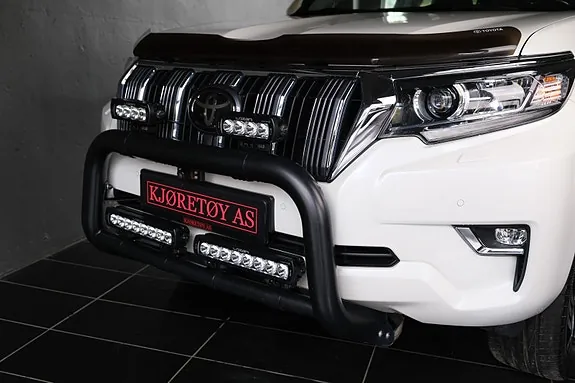 Toyota Land Cruiser 2019 photo 2