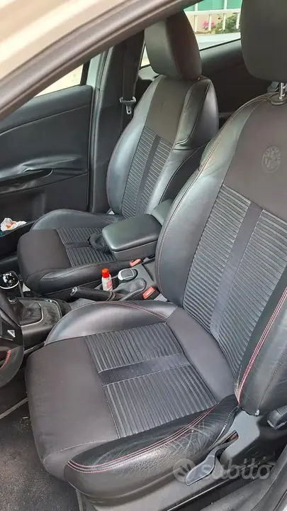 Alfa Romeo Giulietta 2011 photo 3